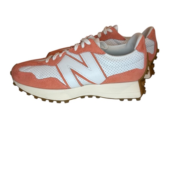 New Balance 327 Primary Pack Sneakers in Paradise Pink - Picture 3 of 10